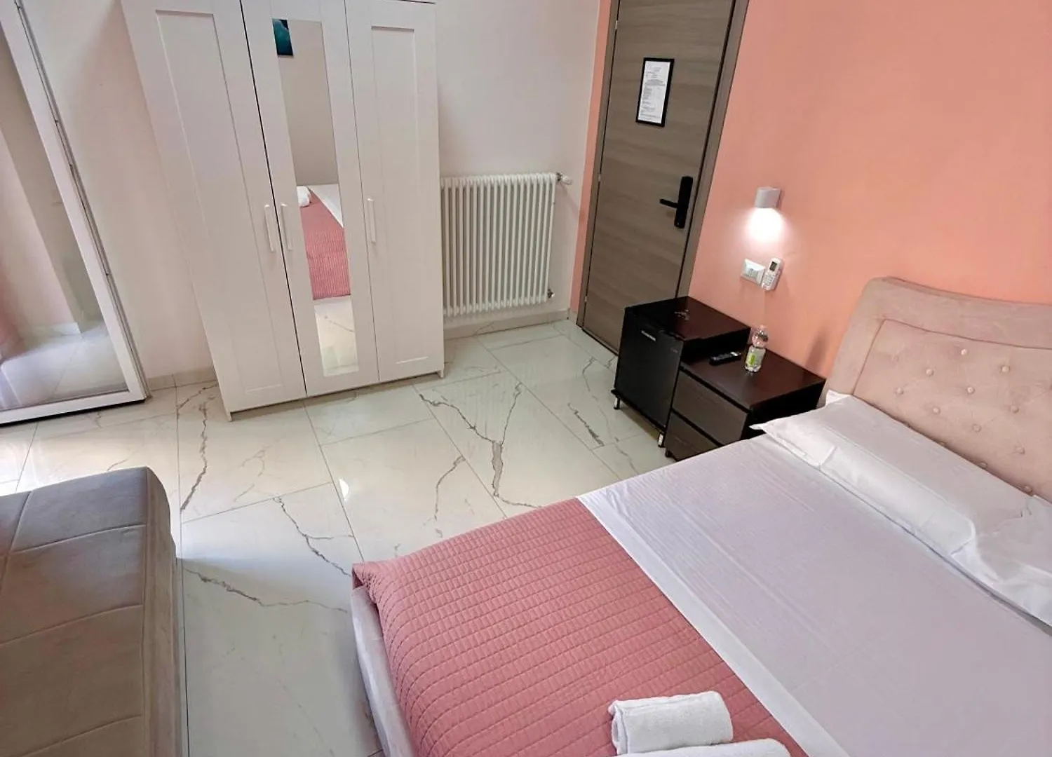 Luna Guest House Pisa