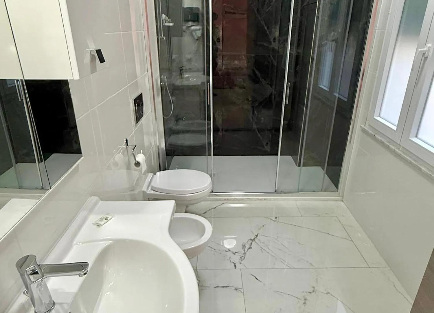 Luna Guest House Pisa Italien